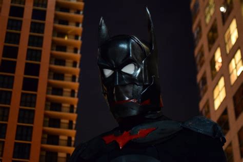 Batman Beyond (2017) .